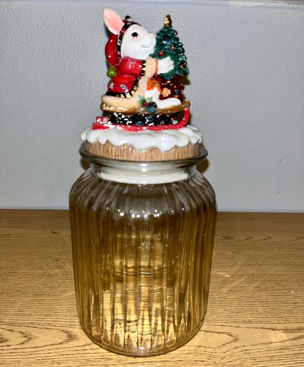 Fitz and Floyd Christmas Lodge Rabbit Candy Jar – Festive Tree & Sled Design
